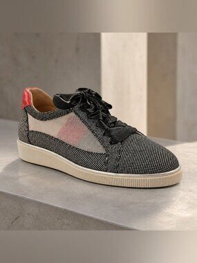 Bella Comforto SZ 39.5/8.5 Platform Fashion Sneaker Mesh Side Panels Ribbon Lace